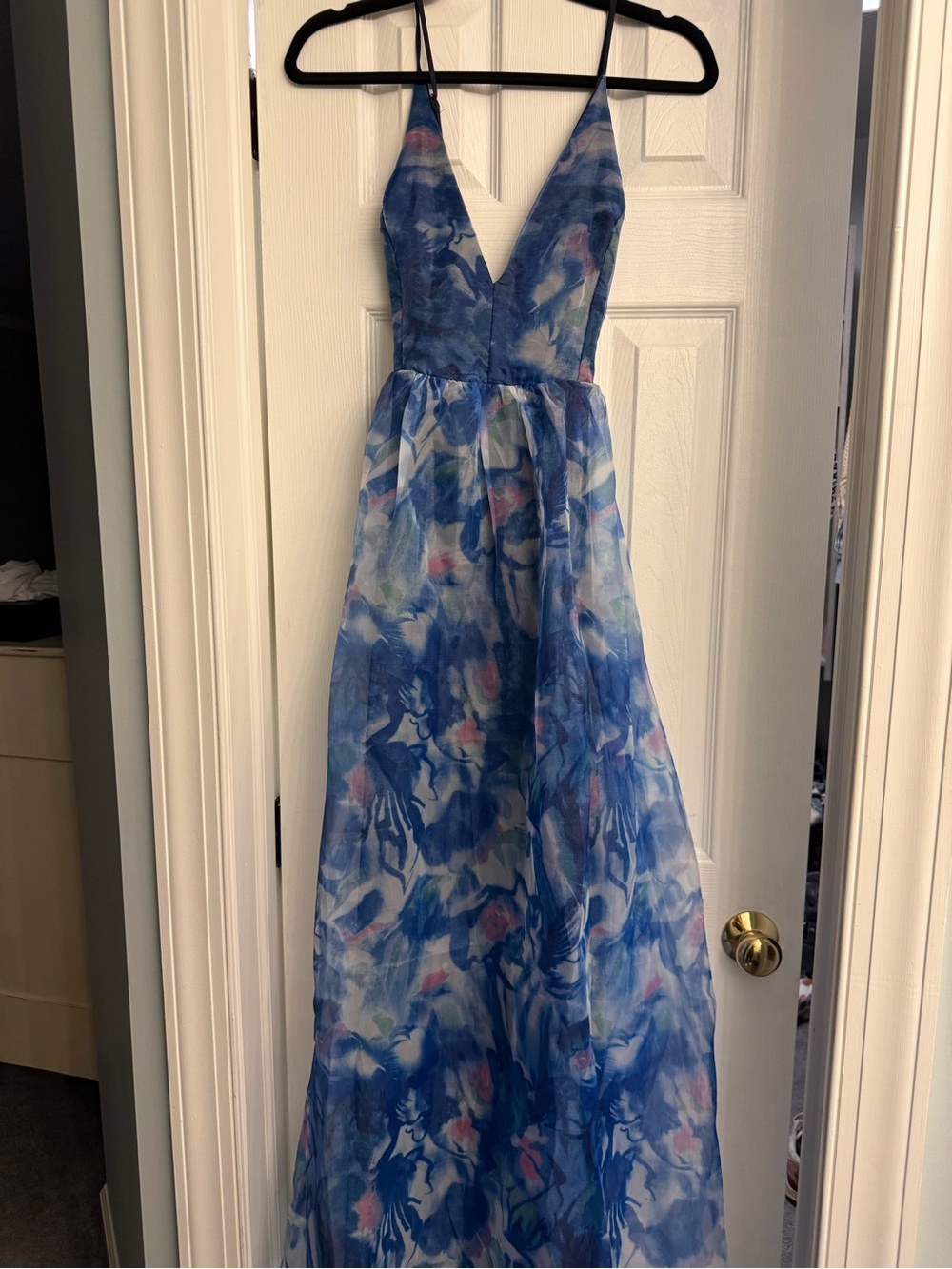Lulu's Blue Floral V-Neck Maxi Dress